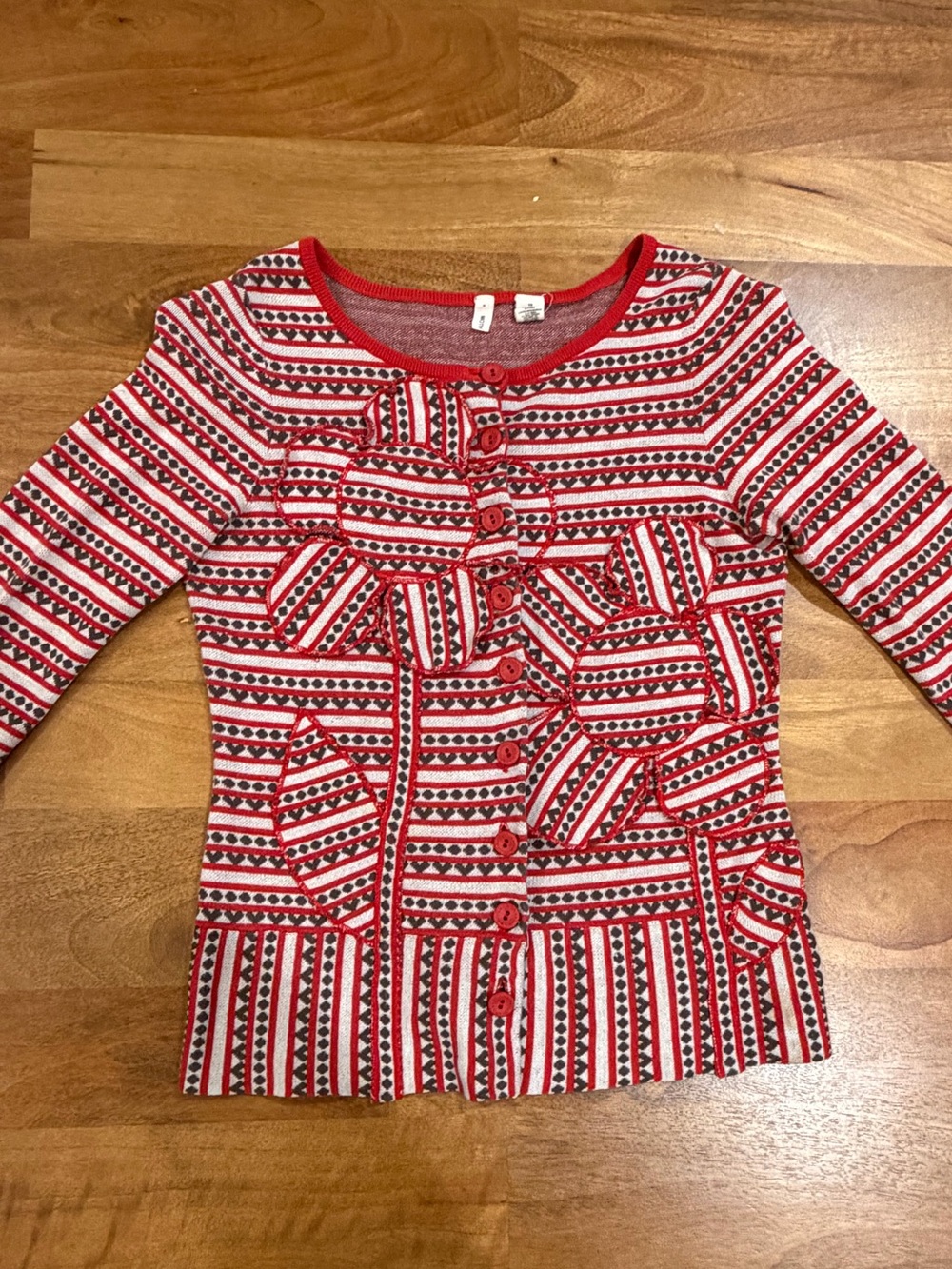 Moth Red & White Patterned Knit Button-Front Sweater w/ Flower Appliqué Size XS